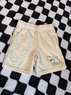 Garanimals Cream Heather Shark Graphic Pull-On Shorts